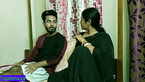 गर्म सौतेली माँ के साथ भारतीय किशोर लड़का अद्भुत सेक्स !! भारतीय शुद्ध वर्जित सेक्स के साथ स्पष्ट �